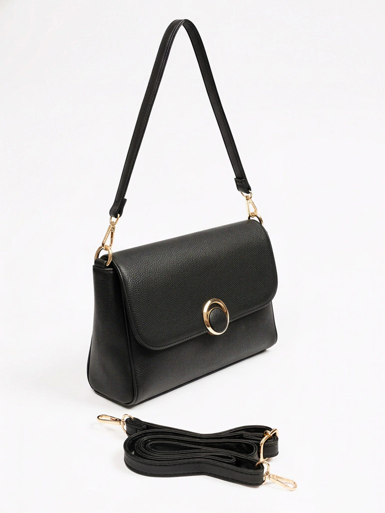 Сумка-кроссбоди с декоративной пряжкой в ассортименте